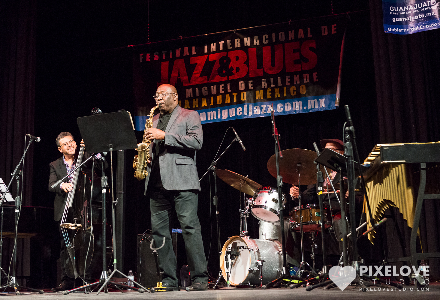 Festival Internacional de Jazz y Blues San Miguel de Allende, Guanajuato presenta el Concierto del Día Internacional del Jazz el 29 de abril 2017 en el Teatro Angela Peralta.