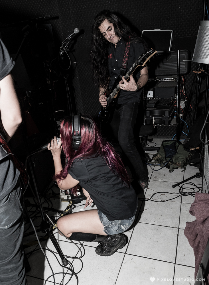 KEINT, banda de rock-metal originaria de Querétaro lanzó su más reciente disco "Sin marcha atrás".